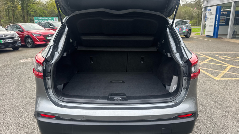 Nissan Qashqai 1.5 dCi Tekna 5dr Diesel Hatchback